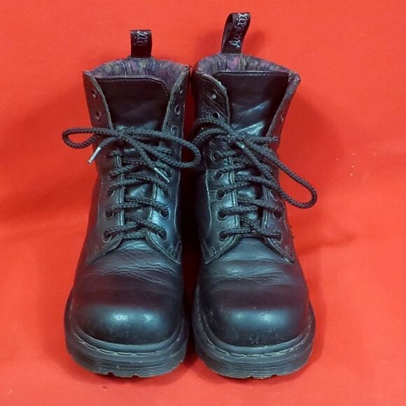 Dr. Martens Dharma Black Combat Boots with Chunky Sole Womens Size 7 Goth Grunge - Picture 2 of 9